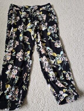 O'Neill With Pockets 100% Viscose Tie Waist Boho Capri Pants